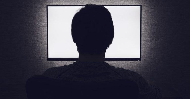 Married father kills himself after talking to AI chatbot for six weeks - Featured image