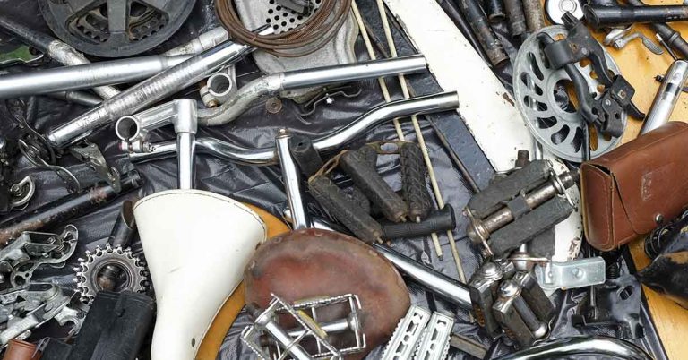 Engineer Builds Custom Bike With Square Wheels Using Discarded Bicycle Parts - Featured image