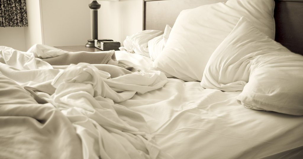 Airbnb Nightmare: Couple leaves taps, gas, and lights on to get revenge on host - Featured image