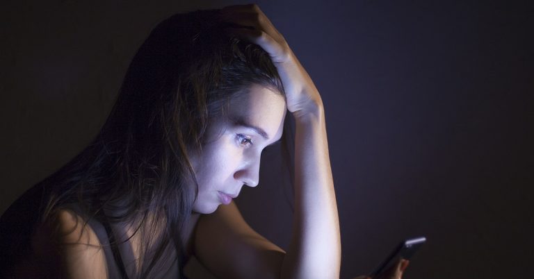 Getting ‘Zombied’: A New Dating Trend That’s ‘Worse Than Ghosting’ - Featured image