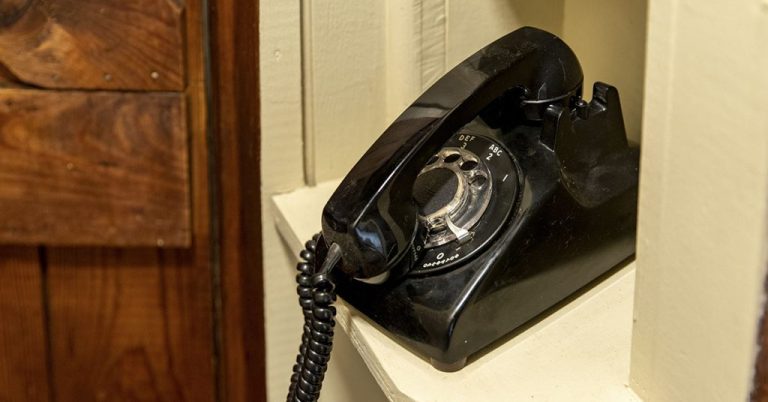 12 Old Home Features That Aren’t Useful Anymore - Featured image