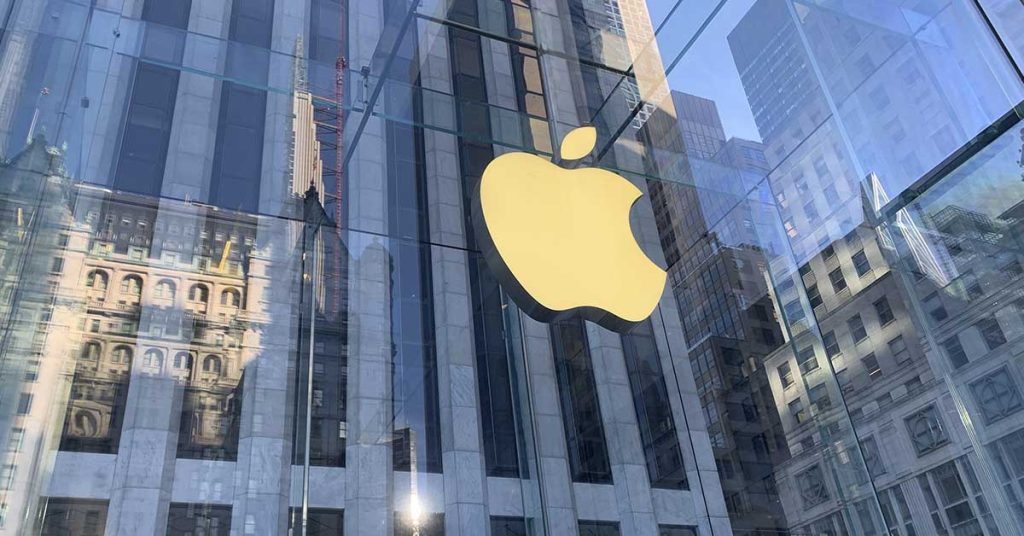 Apple Will Permanently Delete People’s Photos This Month - Featured image