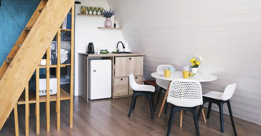 This Tiny House Only Costs $7,000 To Build - Featured image