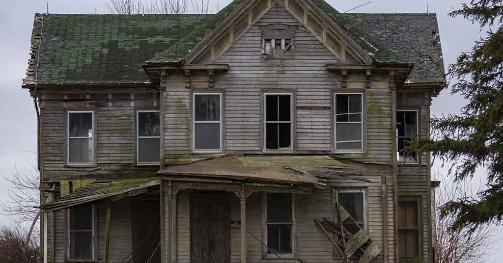 There’s a haunted town in America that’s been entirely abandoned and is illegal to visit - Featured image