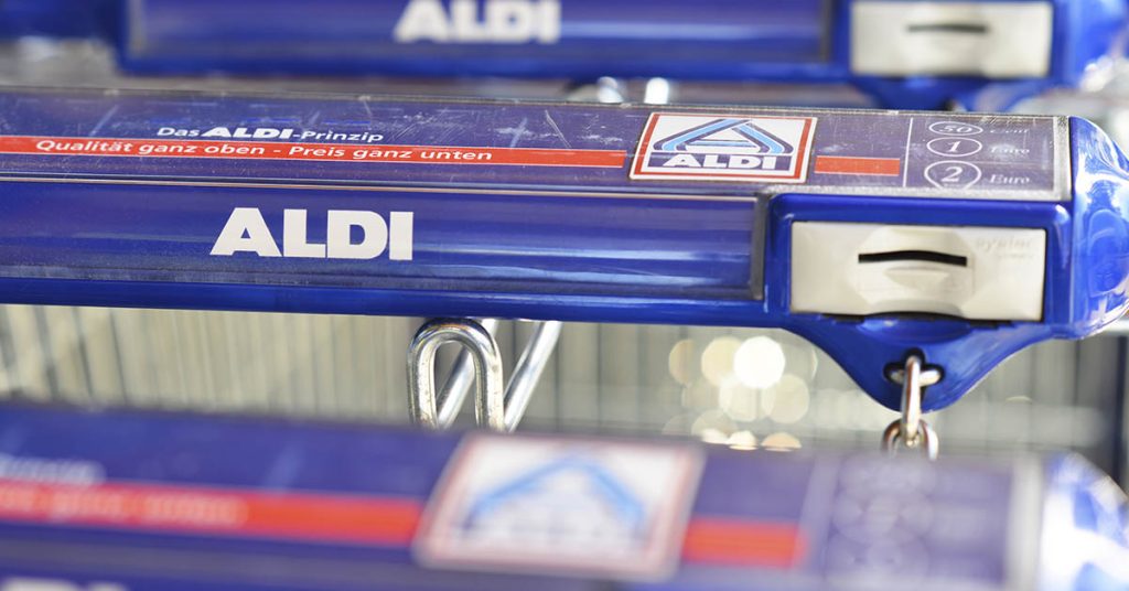 Why Does Aldi Make Customers Pay for Shopping Carts? - Featured image