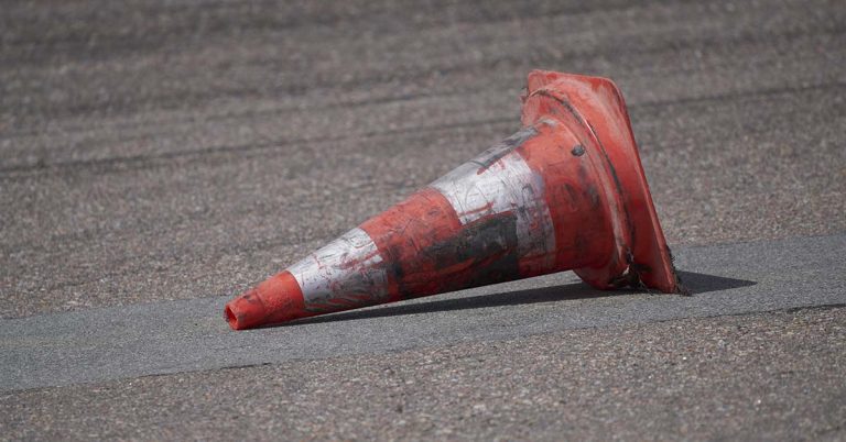 Annoyed residents disabling self-driving cars by placing traffic cones on their hoods - Featured image