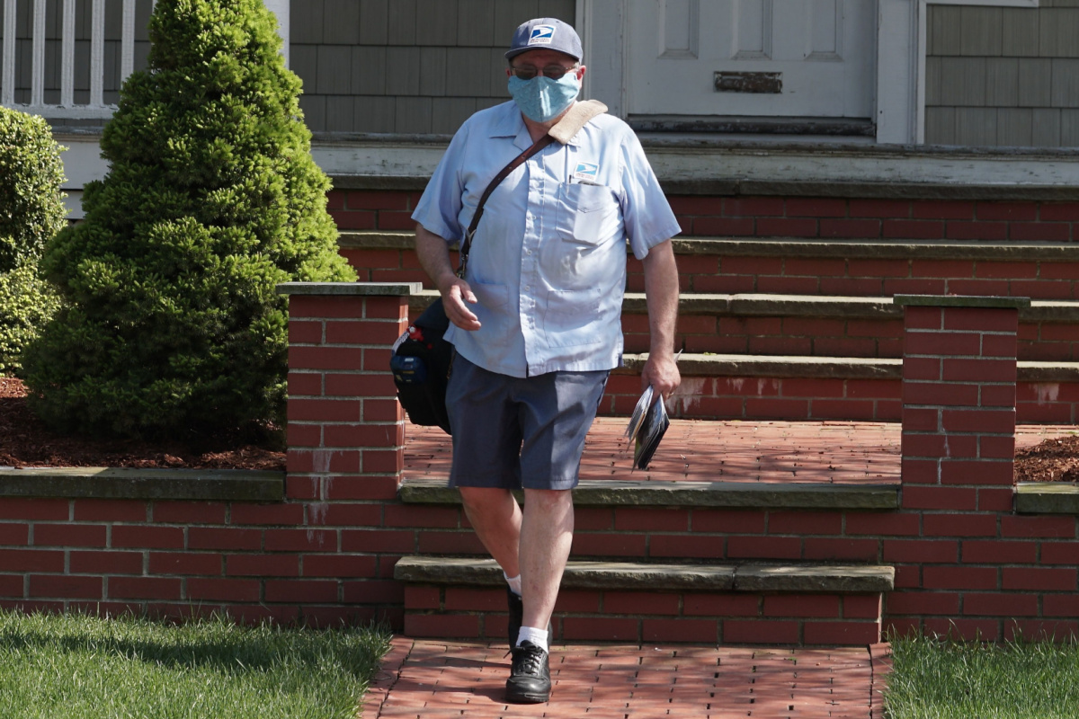 Why Do So Many Postmen Wear Shorts All Year? The Premier Daily