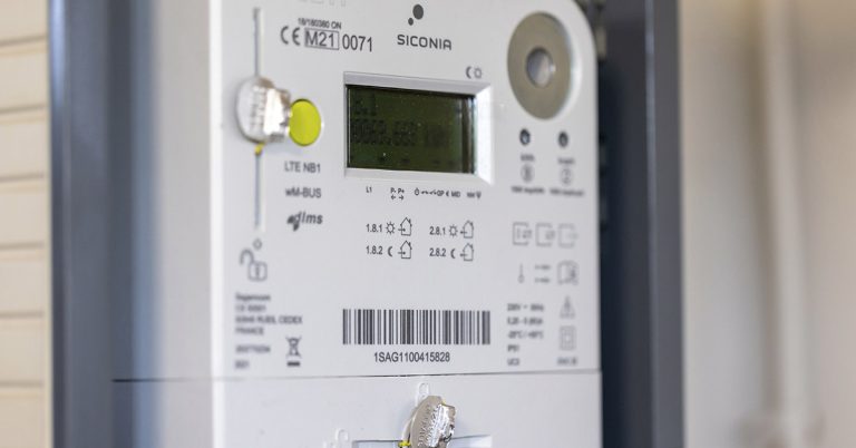 Smart Meters Could be Over-billing You by a Whopping 582%. Do You Need To Worry? - Featured image