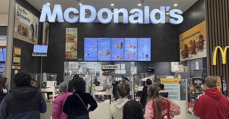 McDonald’s employee shares secrets in TikTok video - Featured image