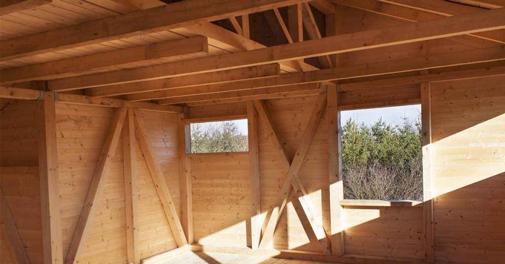 Woman Builds 700 Sq ft Cabin by Hand. Decides to Build a Second One When She has her Daughter - Featured image