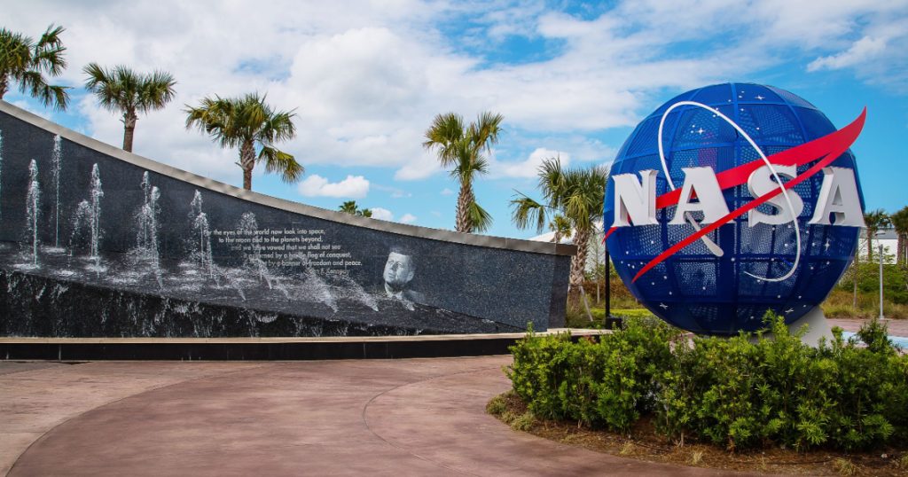 Space Center CAPE CANAVERAL, FLORIDA. Kennedy memorial next to the Nasa globe.
