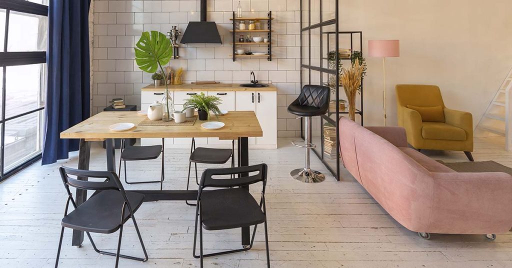 Swedish Man Shows How He Lives By Giving Tour of His Tiny Apartment - Featured image