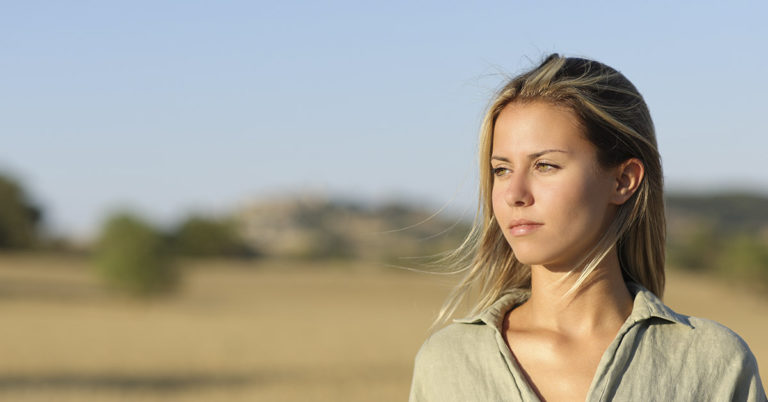 Silent Walking’ Is The Latest Trend Gen Z Are Obsessed With - Featured image
