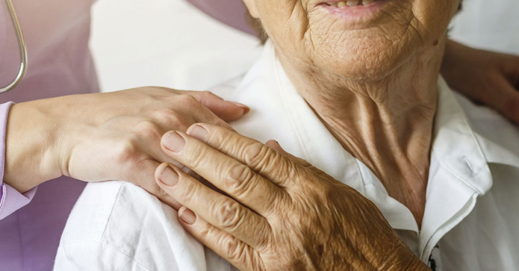 Hospice Nurse Reveals What Most People Say  Before They Die - Featured image