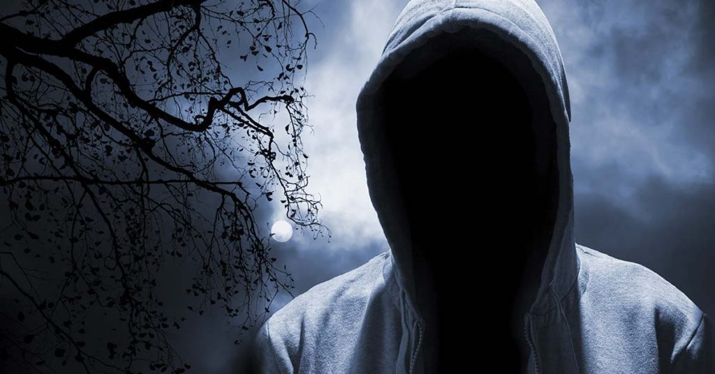 Man Known as ‘Black Alien’ Poses With Girlfriend After Having Skin Carved from Head to Spell ‘Alien’ - Featured image