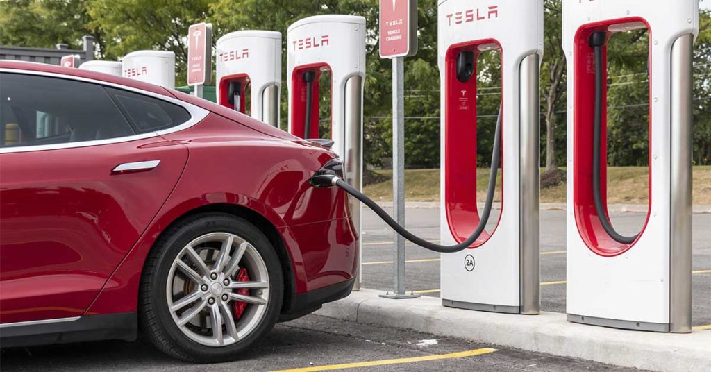 Tesla Driver Shares First Electric Bill and People Are Shocked - Featured image