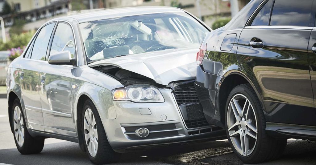 Woman Gives Warning After Losing an Eye in Minor Car Collision - Featured image