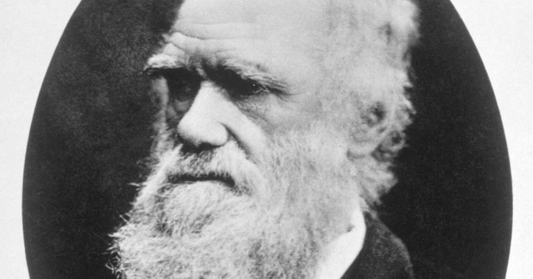 15+ Historical Figures You Didn’t Realize Lived Long Enough To Be Photographed - Featured image