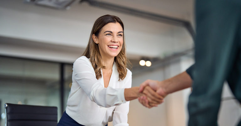 CEO Asks One Question That’s an ‘Instant Red Flag’ If Interviewees Try to Answer It - Featured image