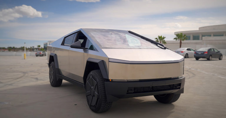 The Rugged Cybertruck Shuts Down After Going Through Carwash - Featured image