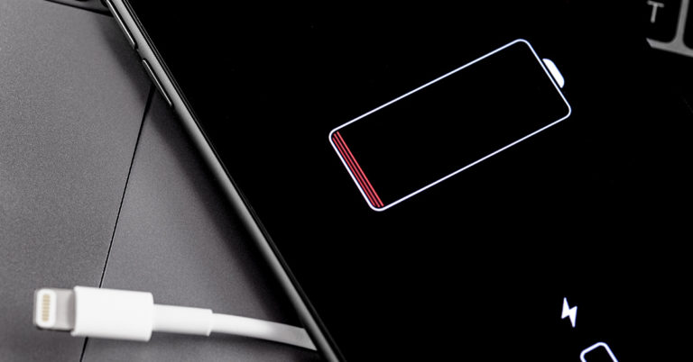 Little-known ‘vampire’ setting is probably ruining your iPhone battery - Featured image