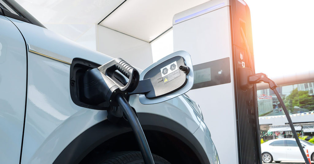 621-mile Range EV Battery Charges in 6 Minutes and Can Work in Any Weather - Featured image